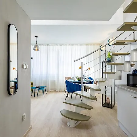 Wave Be Castle ブラチスラヴァ